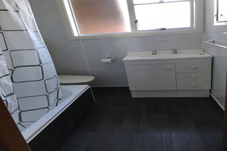 Photo of property in 15d Queen Street, Mosgiel, 9024