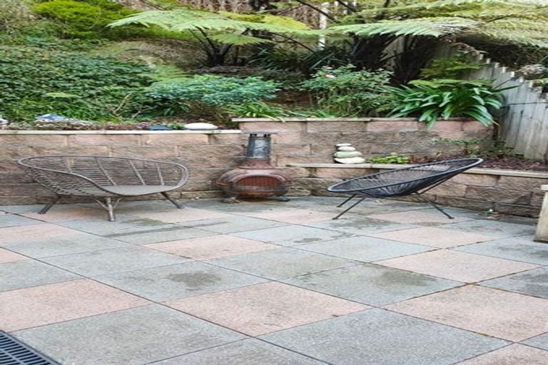 Photo of property in 295 Main Road, Tawa, Wellington, 5028