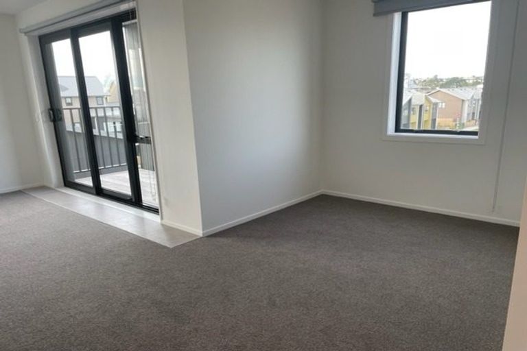 Photo of property in 201/28c Eileen Newey Place, Henderson, Auckland, 0612