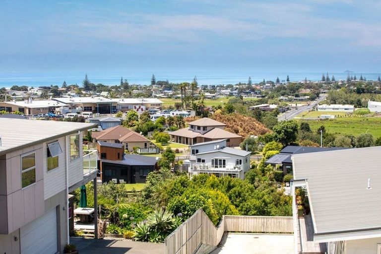 Photo of property in 35 Tohora View, Waihi Beach, 3611