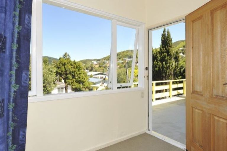 Photo of property in 2/18 Thurleigh Grove, Karori, Wellington, 6012