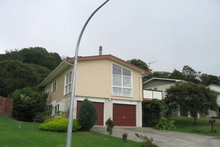 Photo of property in 41 Oriel Avenue, Tawa, Wellington, 5028