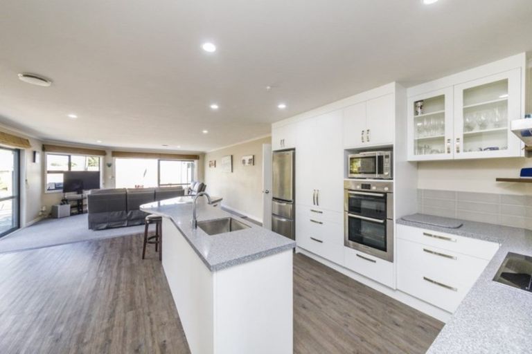 Photo of property in 4 Virginia Grove, Milson, Palmerston North, 4414