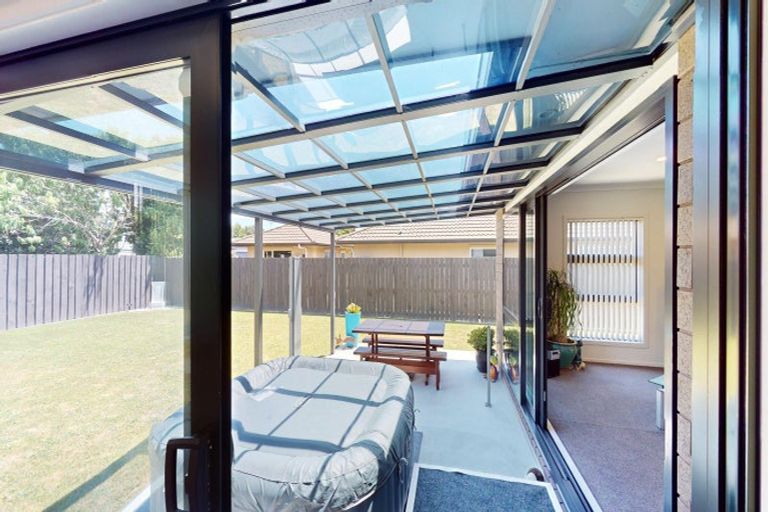 Photo of property in 6 Fuller Close, Levin, 5510