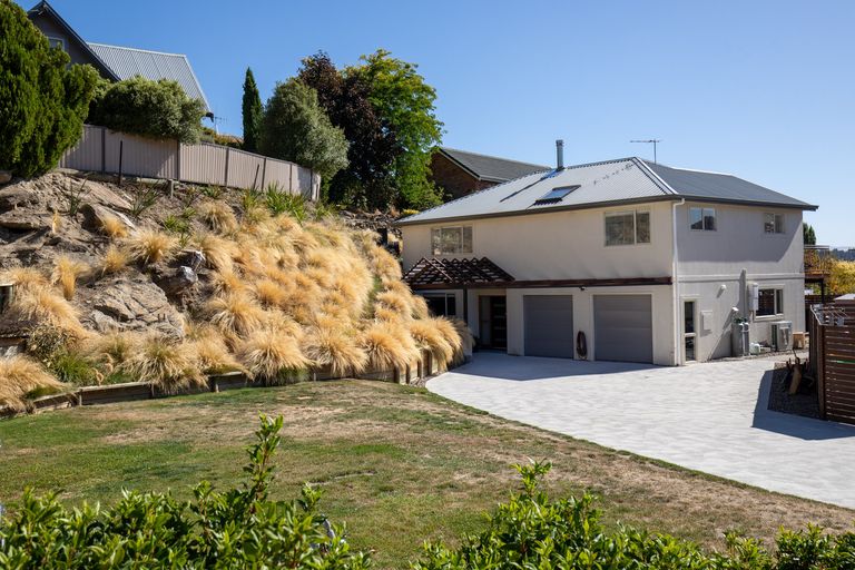 Photo of property in 3a Aronui Road, Bridge Hill, Alexandra, 9320