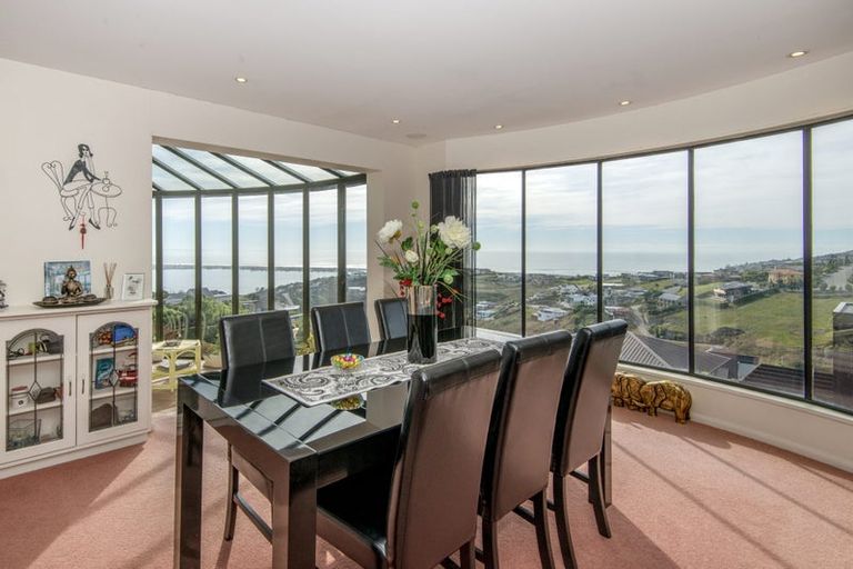 Photo of property in 4 Ledger Lane, Mount Pleasant, Christchurch, 8081