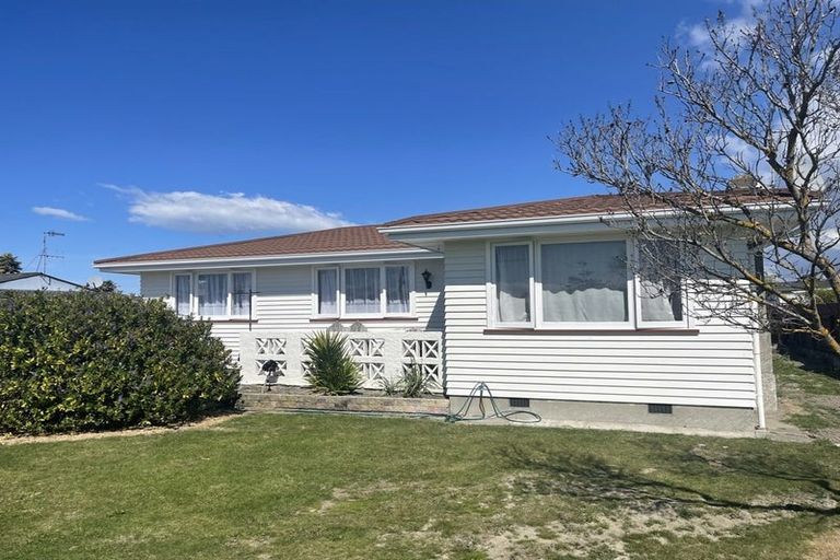 Photo of property in 77 Meeanee Road, Taradale, Napier, 4112