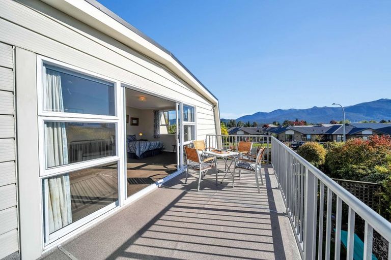 Photo of property in 11 Bowen Street, Te Anau, 9600