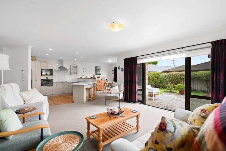 Photo of property in 6 Callum Court, Rototuna, Hamilton, 3210