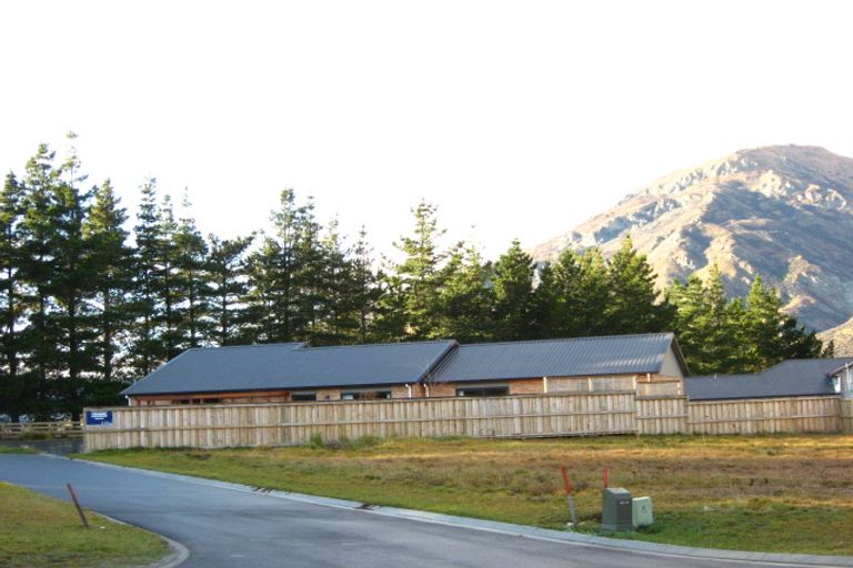Photo of property in 39 Rere Road, Lake Hayes, Queenstown, 9304