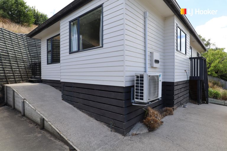 Photo of property in 332 Kaikorai Valley Road, Bradford, Dunedin, 9011