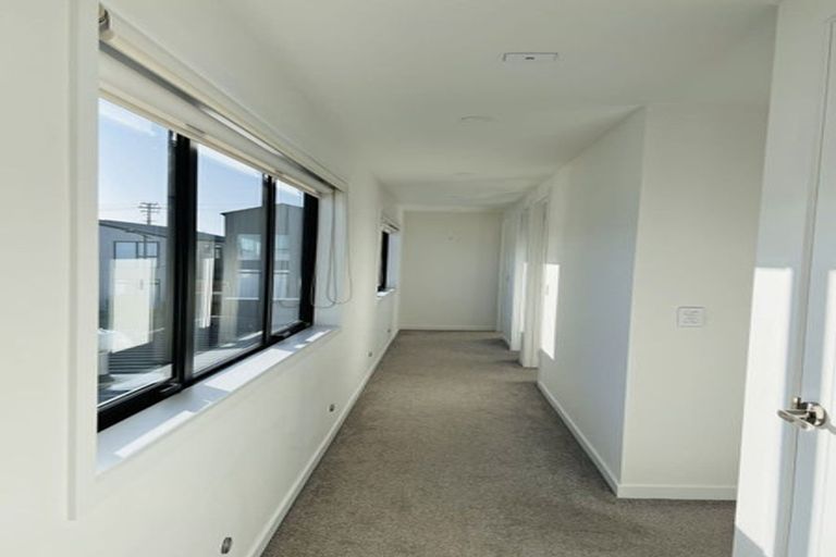 Photo of property in 34 Kea Road, Silverdale, 0932