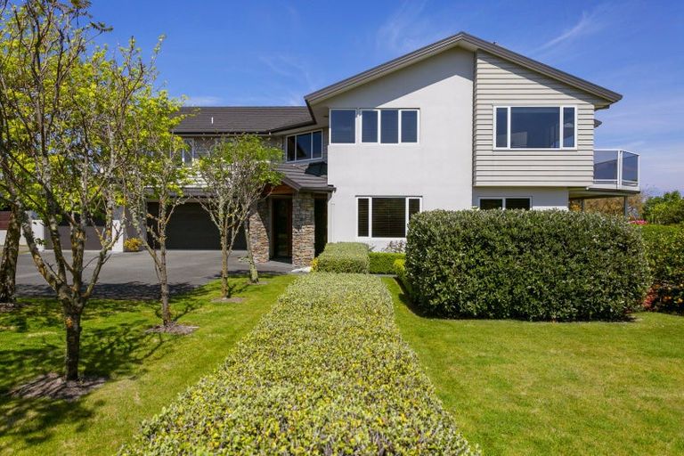 Photo of property in 19 Magnolia Rise, Waipahihi, Taupo, 3330