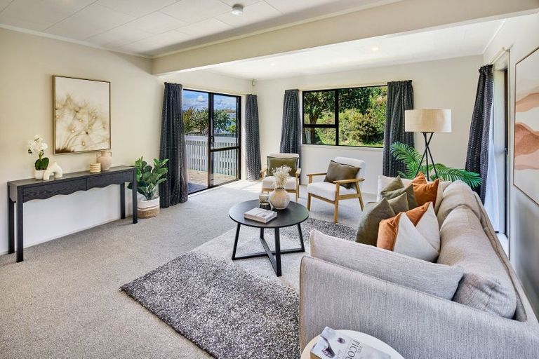 Photo of property in 55 Omapere Street, Whitby, Porirua, 5024