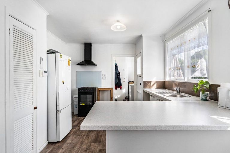 Photo of property in 11 Eastburn Street, Papakura, 2110