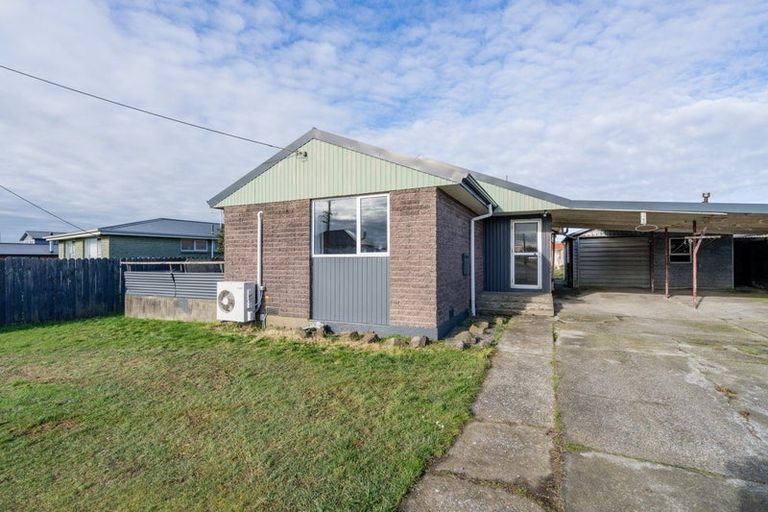 Photo of property in 67 Avon Road, Clifton, Invercargill, 9812