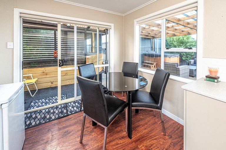 Photo of property in 28 Miro Street, Castlecliff, Whanganui, 4501