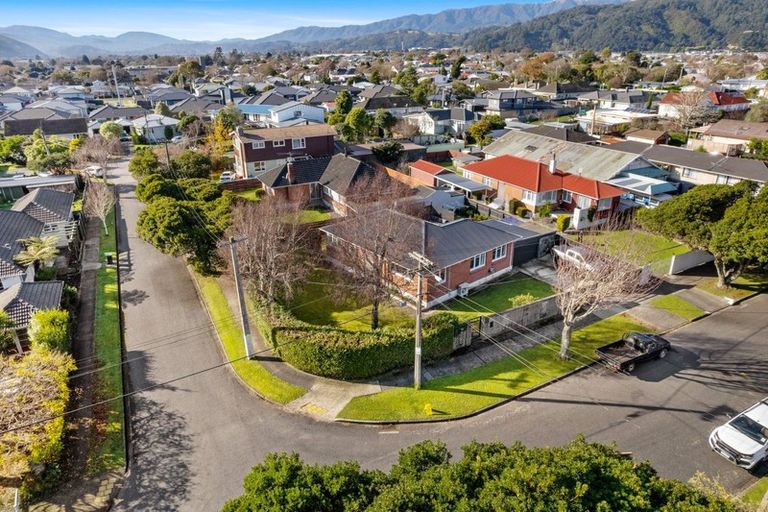 Photo of property in 14 Tararua Street, Trentham, Upper Hutt, 5018