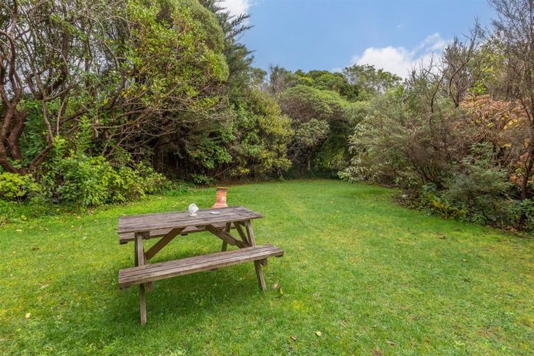 Photo of property in 3 Weku Road, Pukerua Bay, 5026