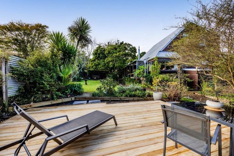 Photo of property in 20 Heaphy Street, Westown, New Plymouth, 4310