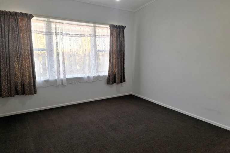 Photo of property in 21a Oregon Drive, Maoribank, Upper Hutt, 5018