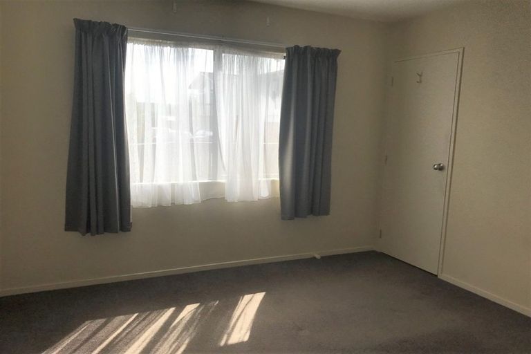 Photo of property in 159 Colwill Road, Massey, Auckland, 0614
