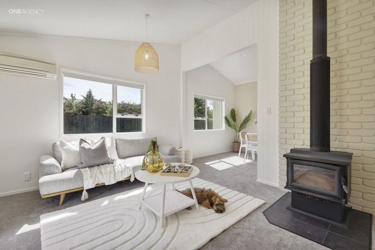 Photo of property in 8 Thorne Place, Rangiora, 7400