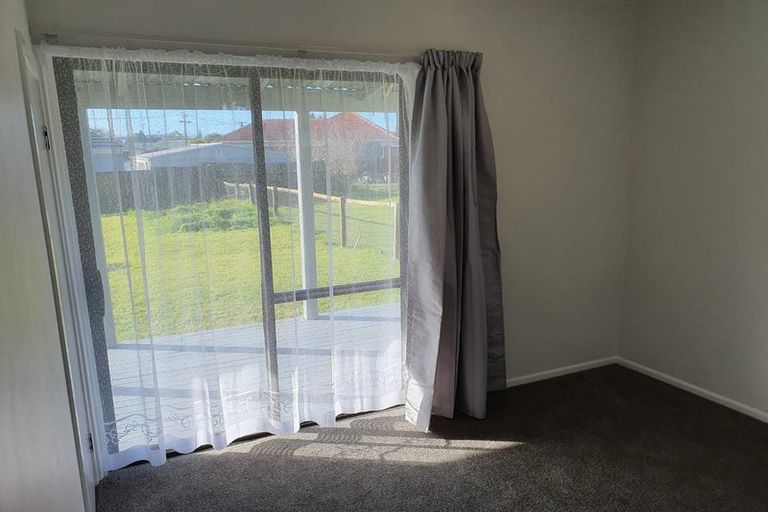 Photo of property in 33 Johnstones Road, Otara, Auckland, 2023