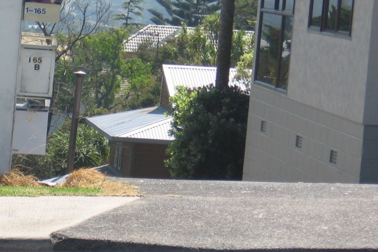 Photo of property in 2/165 Mokoia Road, Birkenhead, Auckland, 0626