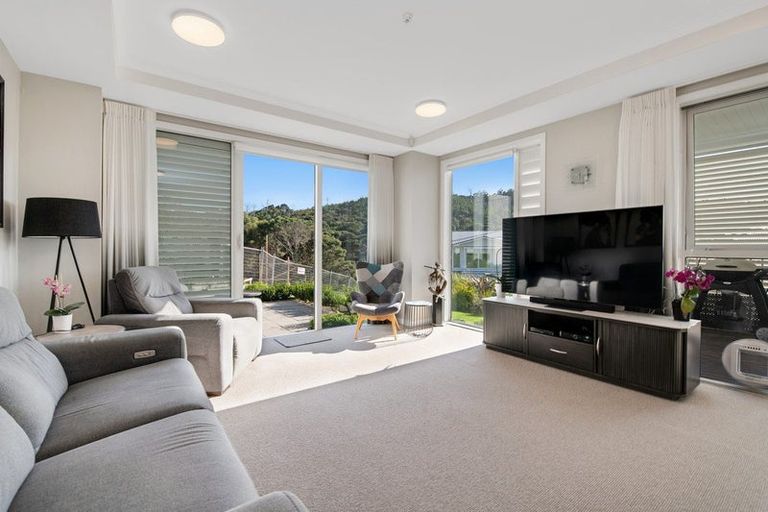 Photo of property in 152 Landmark Terrace, Orewa, 0931