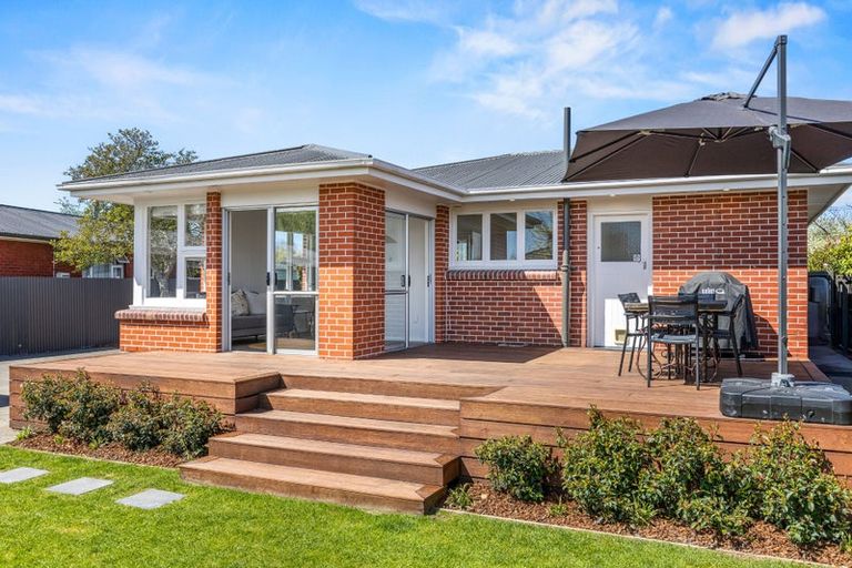 Photo of property in 31 Flower Street, Bryndwr, Christchurch, 8053