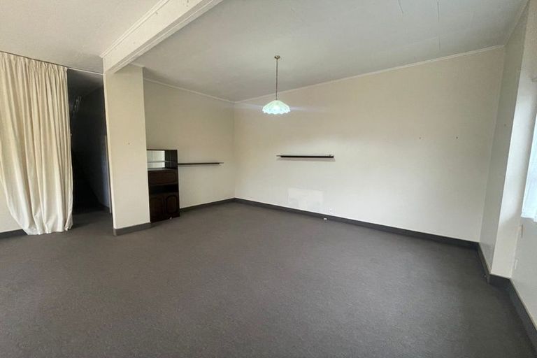 Photo of property in 1 Seymour Street, Picton, 7220