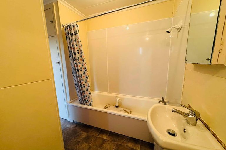 Photo of property in 270 Park Road, Hokowhitu, Palmerston North, 4410