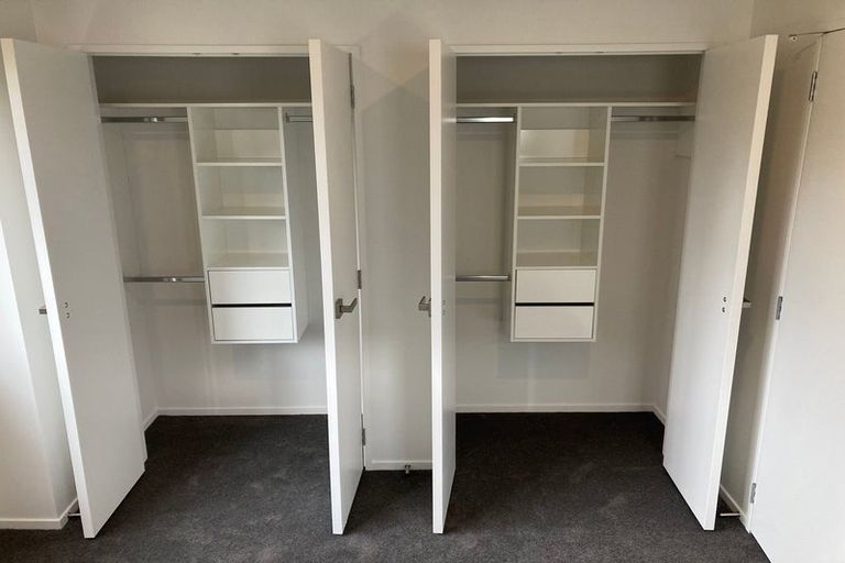 Photo of property in 63 Morihana Close, Glen Eden, 0602