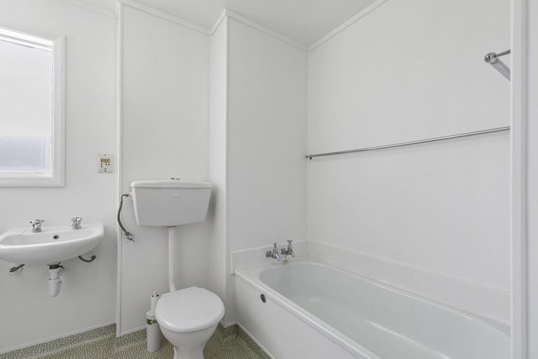 Photo of property in Cernan Court, 12/25 Te Wharepouri Street, Berhampore, Wellington, 6023