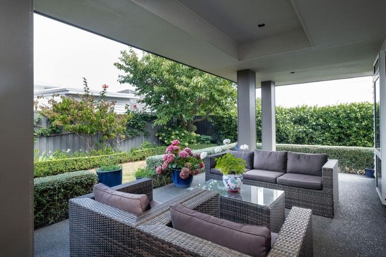 Photo of property in 8 Te Heipora Place, Havelock North, 4130