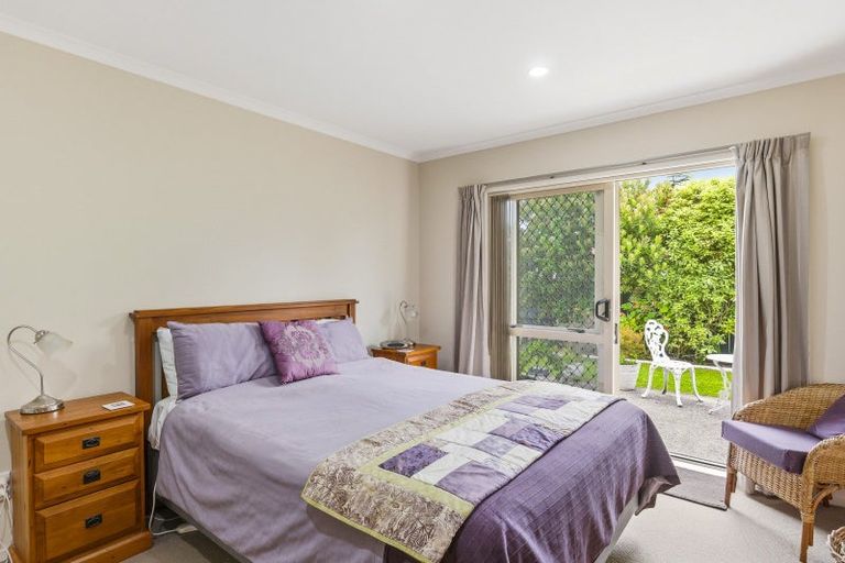 Photo of property in 63 Weraroa Road, Levin, 5510