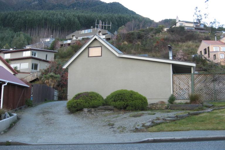 Photo of property in 5a Watts Road, Fernhill, Queenstown, 9300