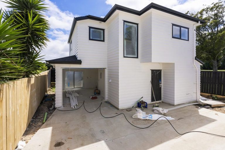 Photo of property in 16e Imrie Avenue, Mangere, Auckland, 2022