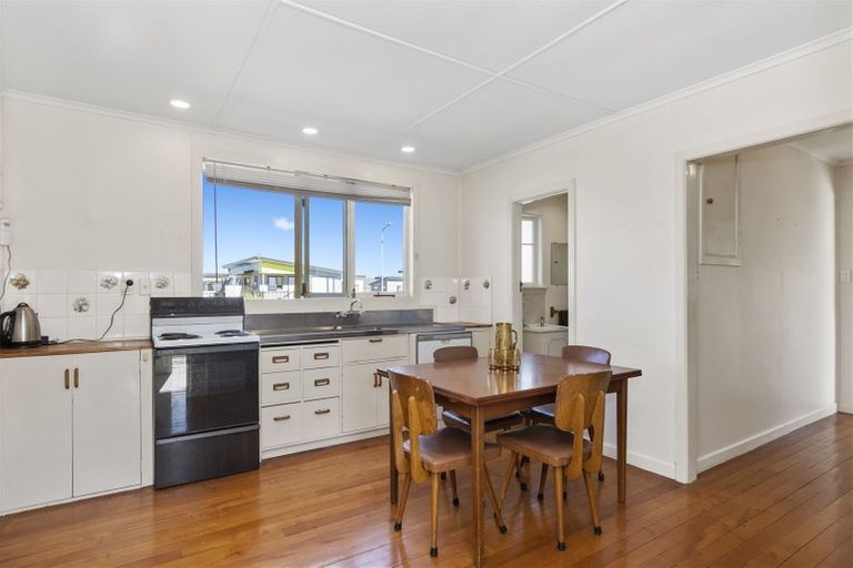 Photo of property in 28a Opal Drive, Papamoa Beach, Papamoa, 3118