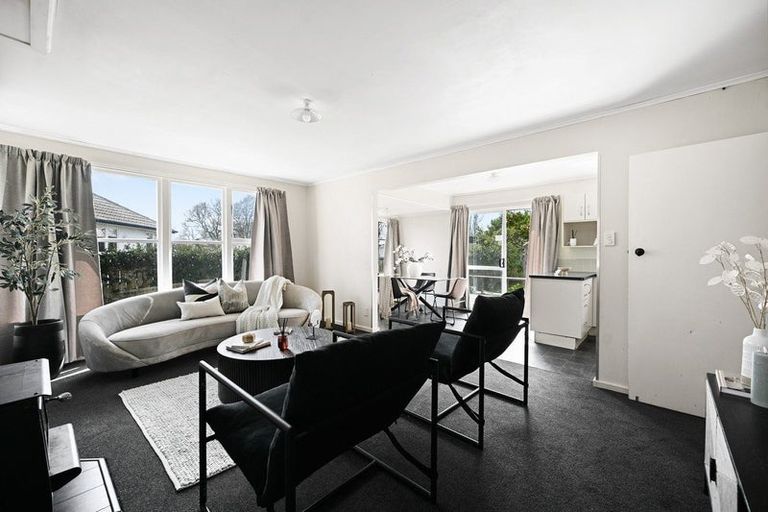 Photo of property in 50 Sare Crescent, Fairfield, Hamilton, 3214