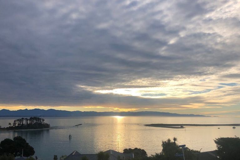 Photo of property in 21 Fifeshire Crescent, Stepneyville, Nelson, 7010