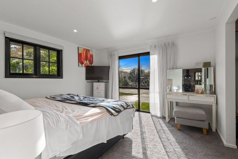 Photo of property in 53 Stillwater Crescent, Stillwater, Silverdale, 0993