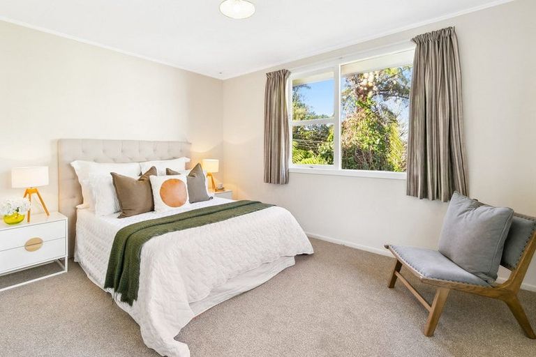 Photo of property in 23 Governor Road, Northland, Wellington, 6012