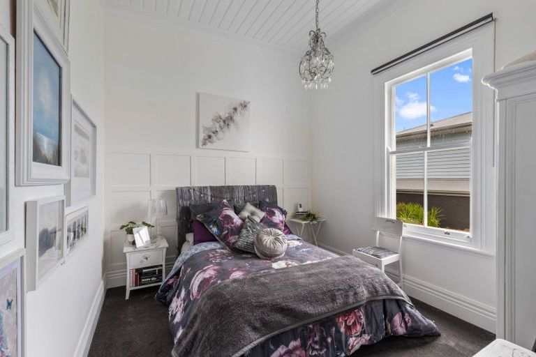 Photo of property in 32 Belt Road, Moturoa, New Plymouth, 4310