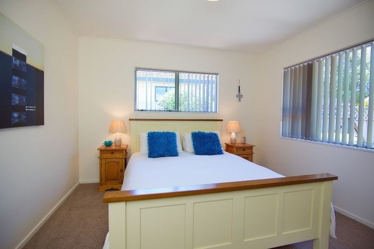 Photo of property in 15 Brookvale Park, Stanmore Bay, Whangaparaoa, 0932