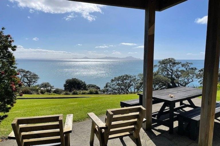 Photo of property in 963 Cove Road, Waipu, 0582