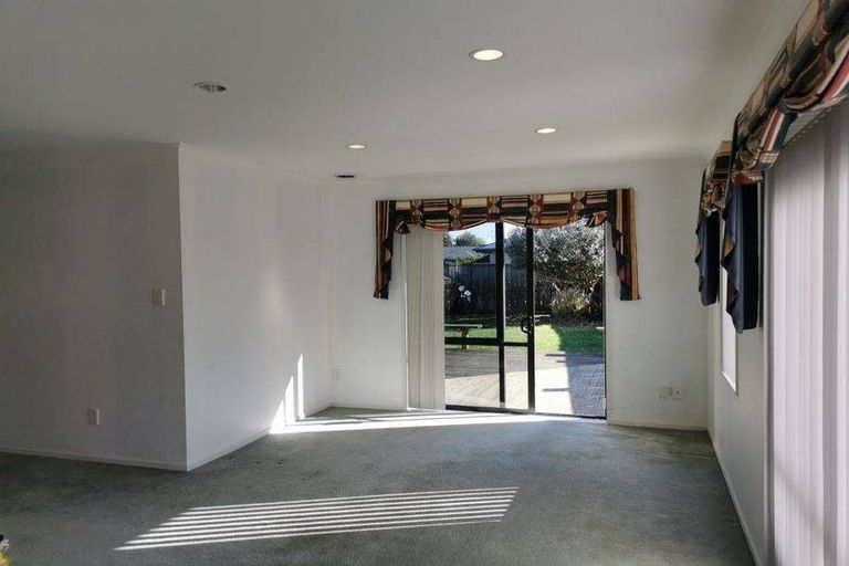 Photo of property in 19 Cate Road, Rototuna, Hamilton, 3210