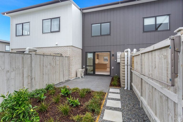 Photo of property in 5 Tuiri Lane, Manurewa, Auckland, 2102