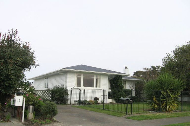 Photo of property in 16 O'dowd Road, Taradale, Napier, 4112